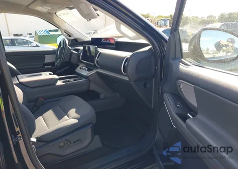 2025 Ford Expedition Active from USA, damaged, VIN 1FMJU1H86SEA28623